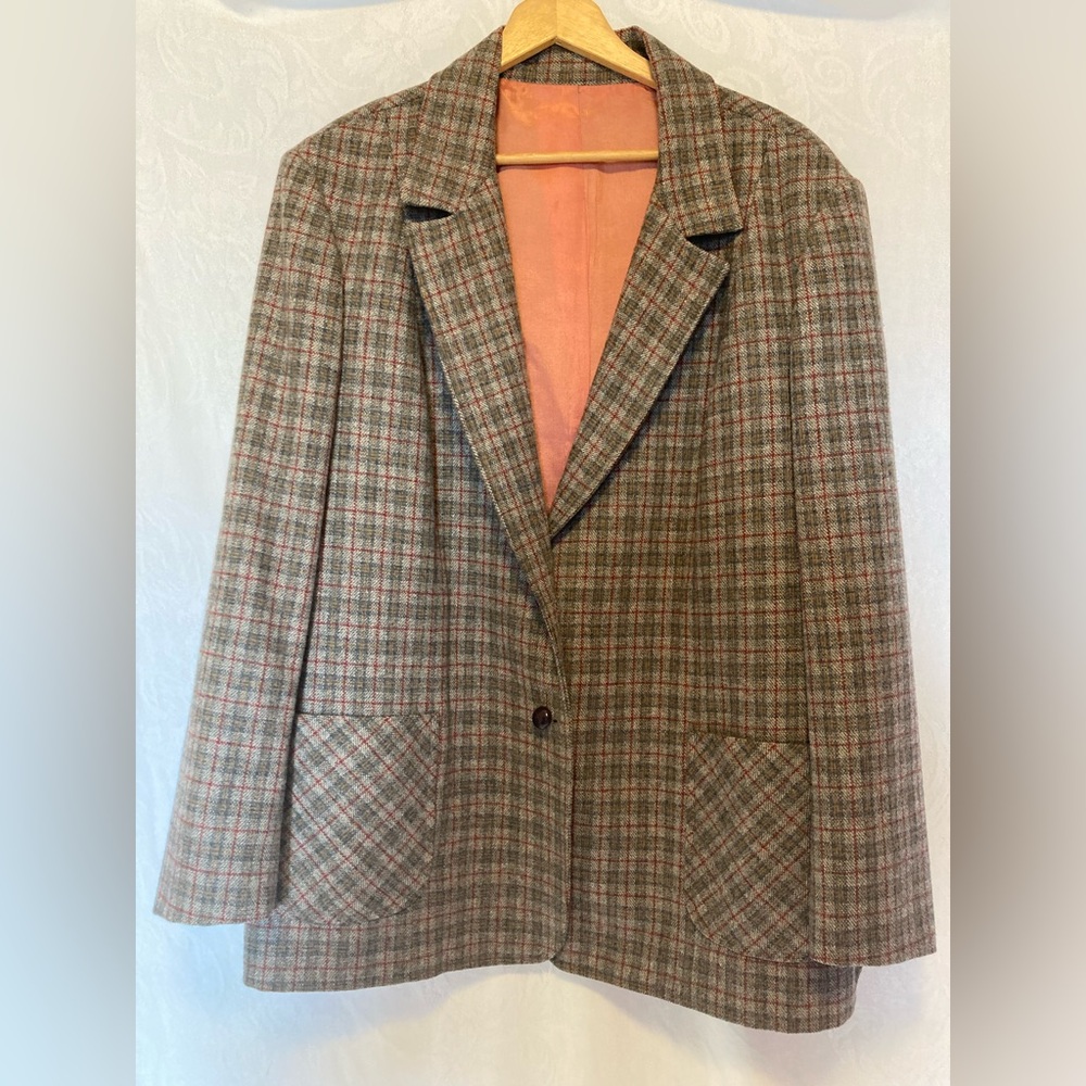Women’s Suit Jacket Plaid No Tag Size XL